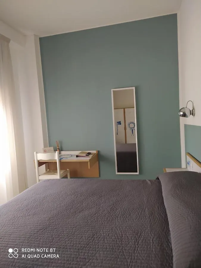 Hotel Giardino Breno Italien